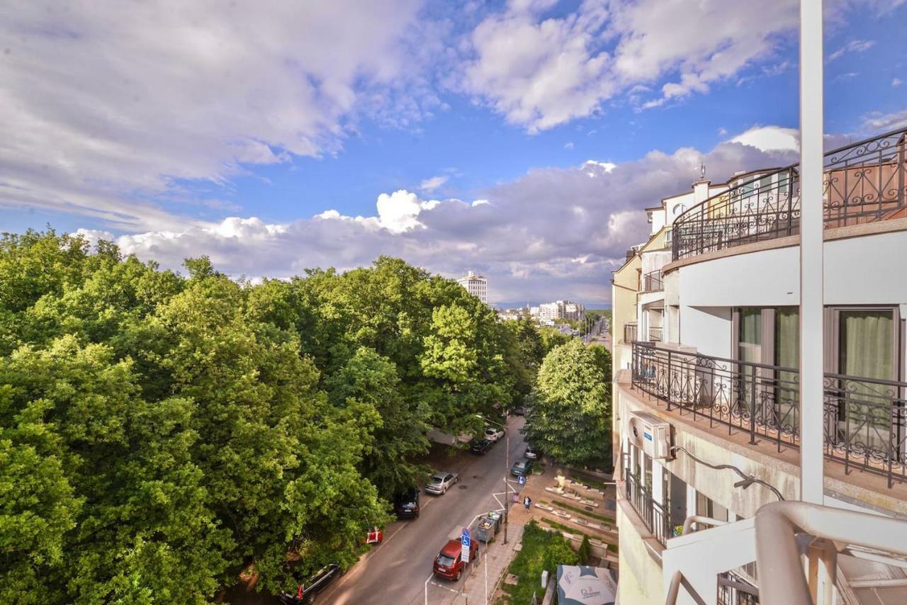South Park, Vitosha View, 2-Bdr, 2-Bthr Apartment By Flat Mаnager Sofia Bagian luar foto