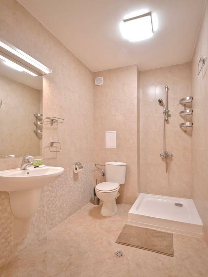 South Park, Vitosha View, 2-Bdr, 2-Bthr Apartment By Flat Mаnager Sofia Bagian luar foto