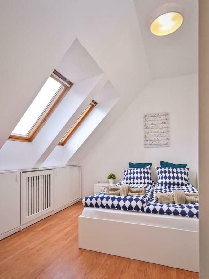 South Park, Vitosha View, 2-Bdr, 2-Bthr Apartment By Flat Mаnager Sofia Bagian luar foto